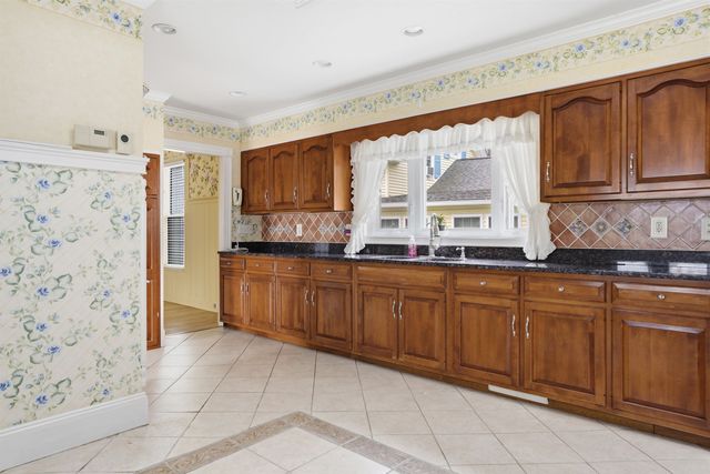 6 Allison Street, Concord, NH 03301