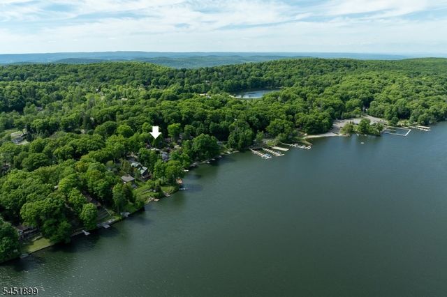 2215 Lakeside Dr, Vernon Twp., NJ 07422