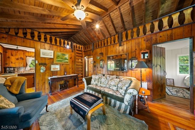 2215 Lakeside Dr, Vernon Twp., NJ 07422
