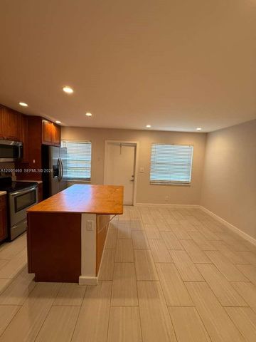 5150 NE 6th Ave 104, Oakland Park, FL 33334