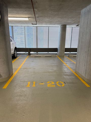 600 N Fairbanks Court P11-20, Chicago, IL 60611