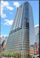 600 N Fairbanks Court P11-20, Chicago, IL 60611