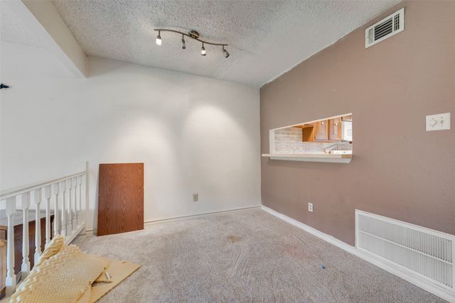 3635 Garden Brook Drive 13100, Farmers Branch, TX 75234