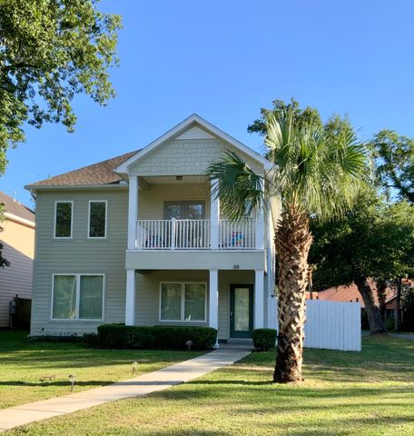 88 NE Yacht Club Drive, Fort Walton Beach, FL 32548