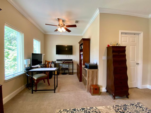 88 NE Yacht Club Drive, Fort Walton Beach, FL 32548
