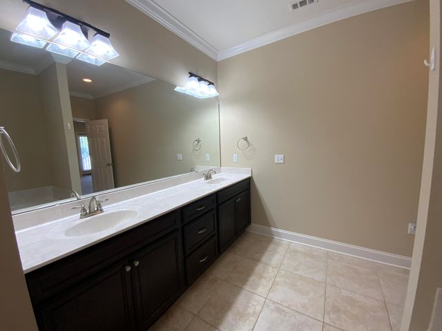 88 NE Yacht Club Drive, Fort Walton Beach, FL 32548