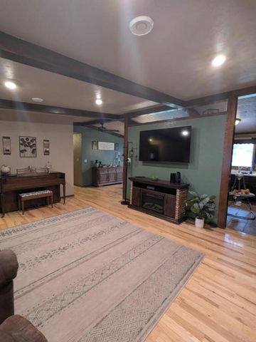 382 S 9TH STREET, De Pere, WI 54115
