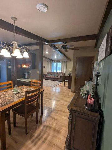382 S 9TH STREET, De Pere, WI 54115