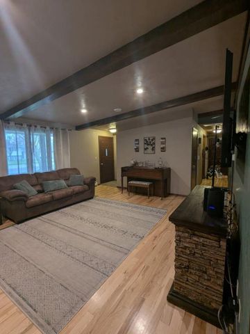 382 S 9TH STREET, De Pere, WI 54115
