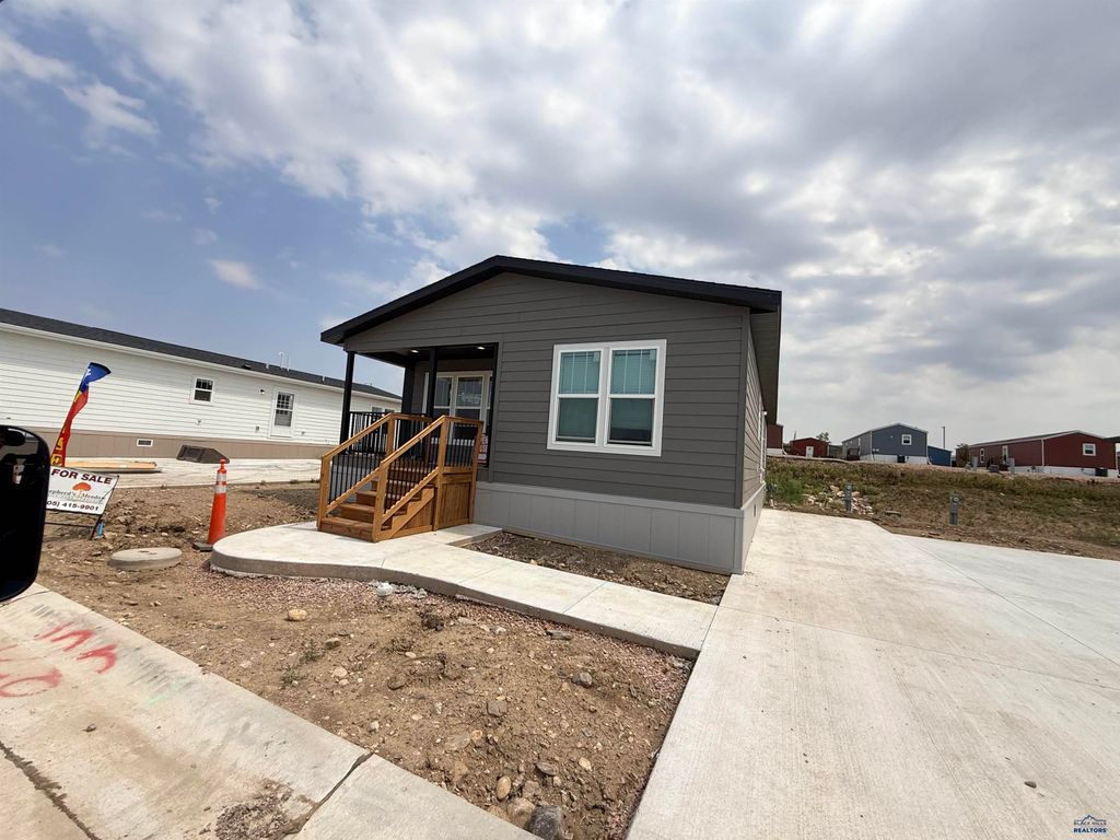 1661.128 E PHILADELPHIA, Rapid City, SD 57701