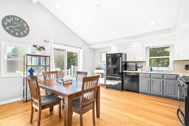 8 Haskell Rd, Pepperell, MA 01463