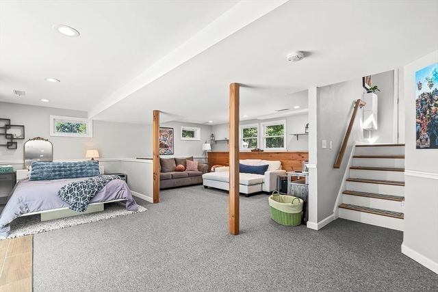 8 Haskell Rd, Pepperell, MA 01463