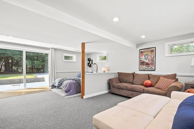 8 Haskell Rd, Pepperell, MA 01463