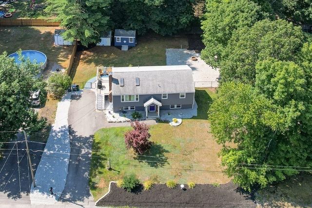 8 Haskell Rd, Pepperell, MA 01463