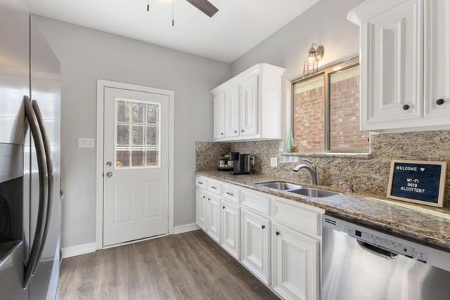 11307 Alcott Drive, Montgomery, TX 77356