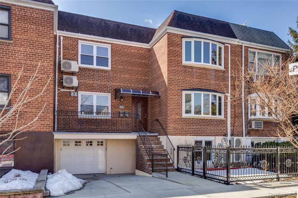 70-14 Olcott Street A, Forest Hills, NY 11375