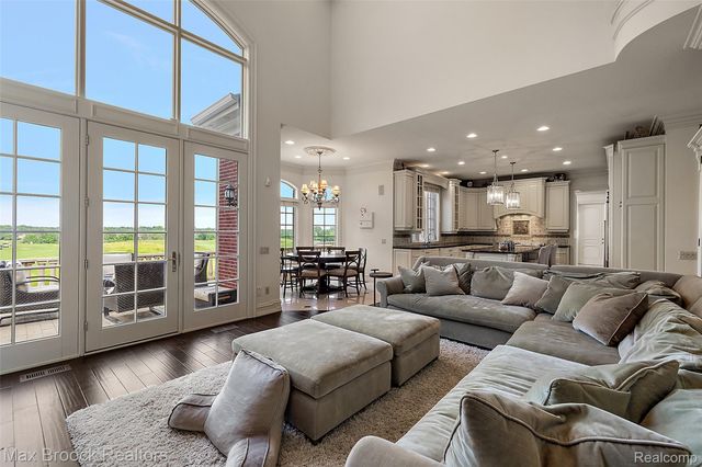 7428 Foxburg Court, Independence Charter Township, MI 48348