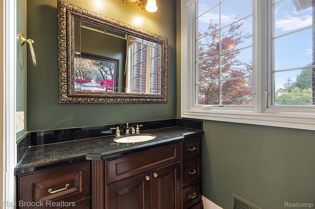 7428 Foxburg Court, Independence Charter Township, MI 48348