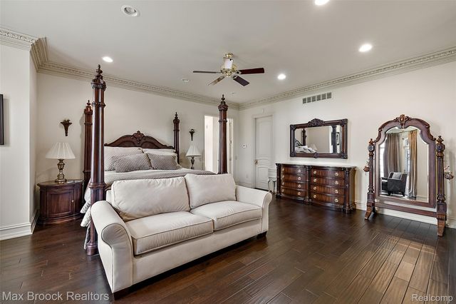 7428 Foxburg Court, Independence Charter Township, MI 48348