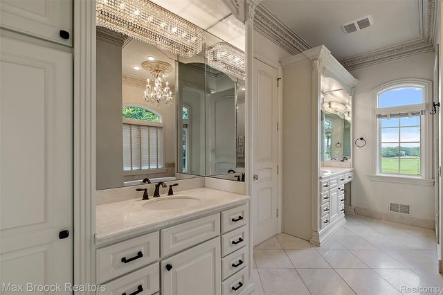 7428 Foxburg Court, Independence Charter Township, MI 48348