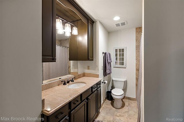 7428 Foxburg Court, Independence Charter Township, MI 48348