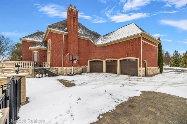 7428 Foxburg Court, Independence Charter Township, MI 48348