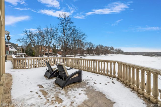 7428 Foxburg Court, Independence Charter Township, MI 48348