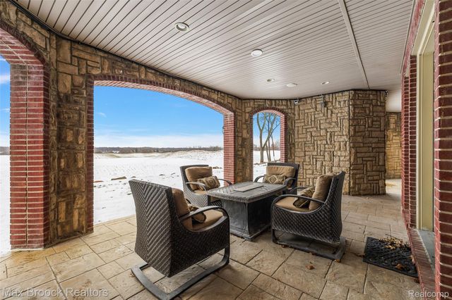 7428 Foxburg Court, Independence Charter Township, MI 48348