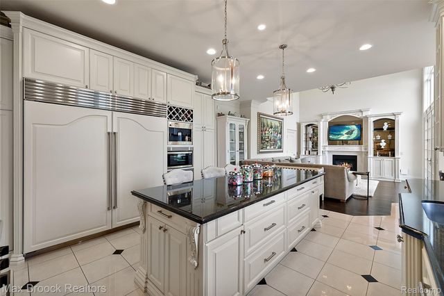 7428 Foxburg Court, Independence Charter Township, MI 48348