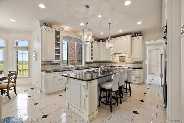 7428 Foxburg Court, Independence Charter Township, MI 48348