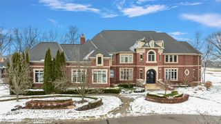 7428 Foxburg Court, Independence Charter Township, MI 48348