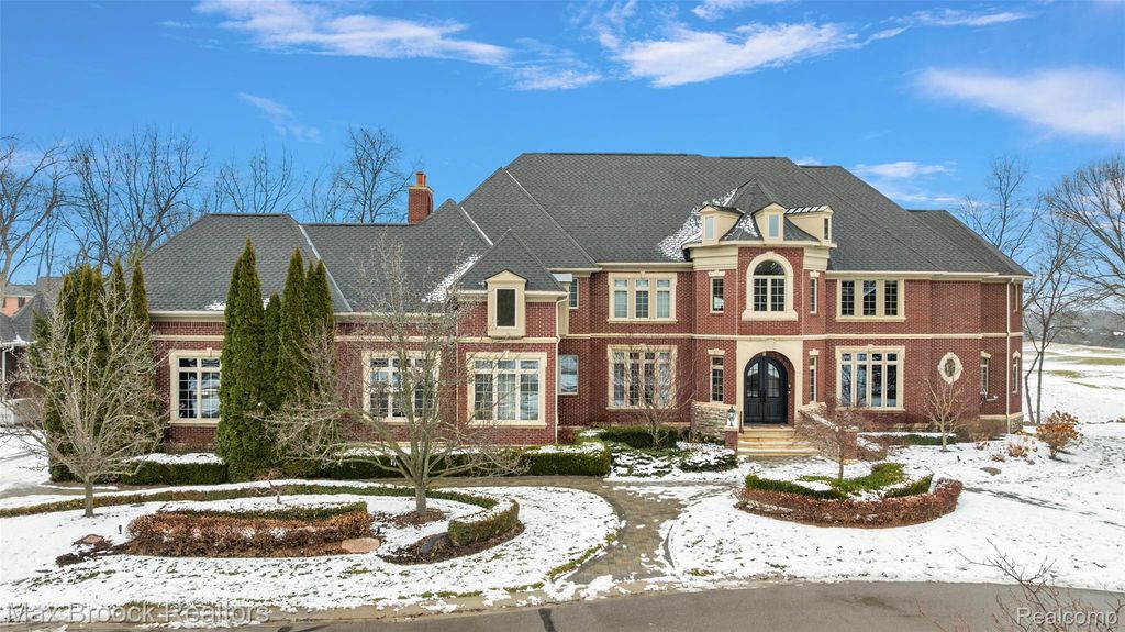 7428 Foxburg Court, Independence Charter Township, MI 48348