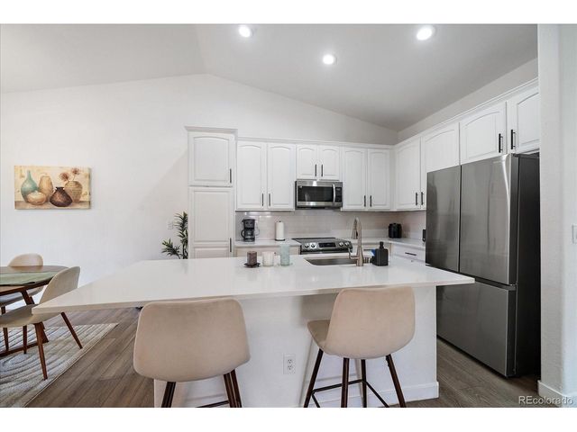 23043 E Ontario Dr T-8-105, Aurora, CO 80016