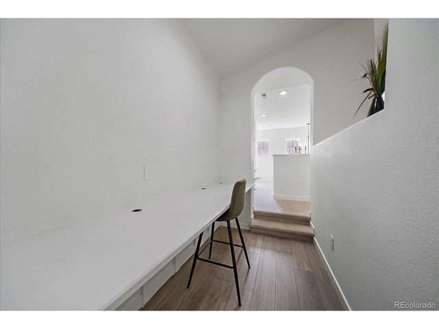 23043 E Ontario Dr T-8-105, Aurora, CO 80016