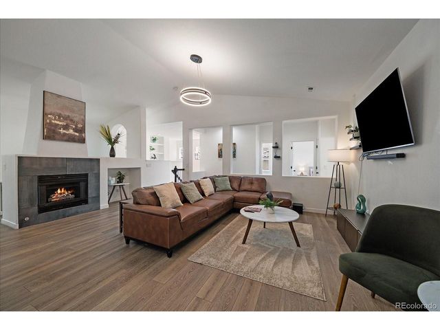 23043 E Ontario Dr T-8-105, Aurora, CO 80016