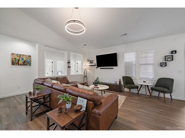 23043 E Ontario Dr T-8-105, Aurora, CO 80016