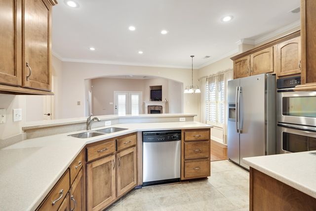 1620 S RYAMAR CV, Memphis, TN 38016