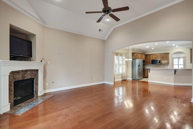 1620 S RYAMAR CV, Memphis, TN 38016