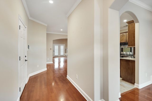1620 S RYAMAR CV, Memphis, TN 38016