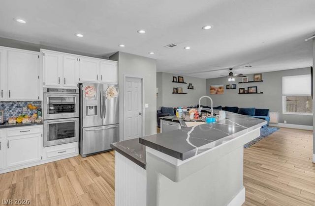 2057 Sapphire Valley Avenue, Henderson, NV 89074