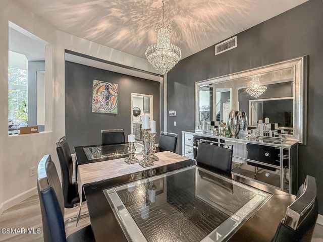 215 Southcrest Place, Simi Valley, CA 93065