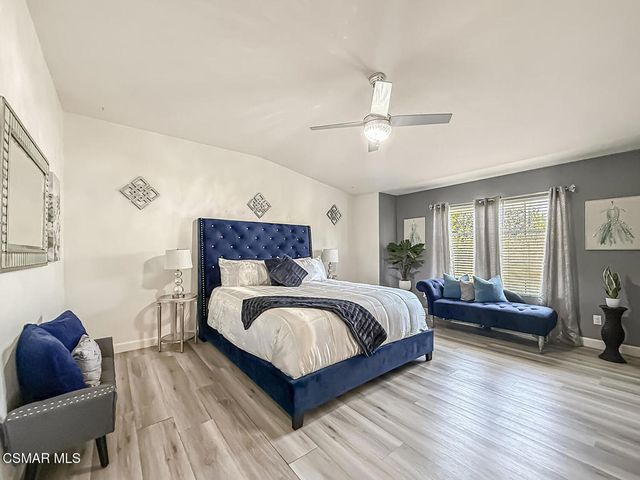215 Southcrest Place, Simi Valley, CA 93065