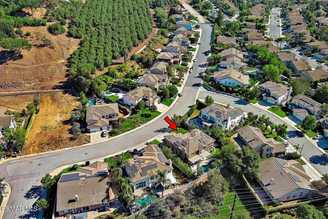 215 Southcrest Place, Simi Valley, CA 93065