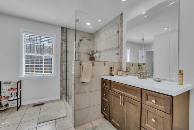 142 Park Rd, Livingston, TN 38570