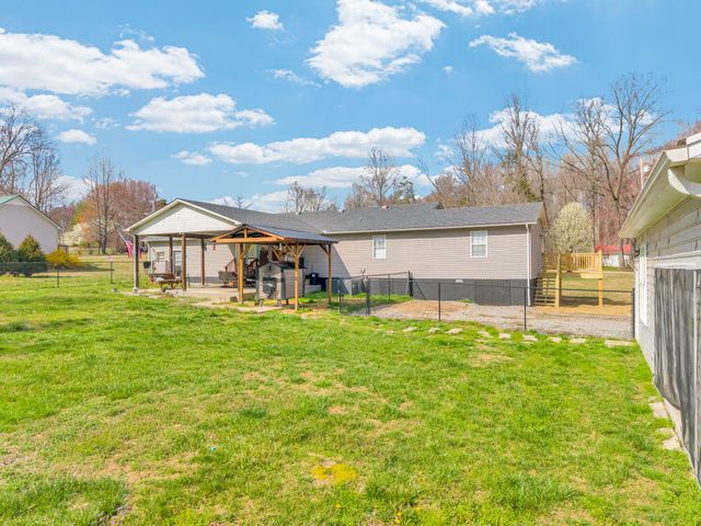 142 Park Rd, Livingston, TN 38570