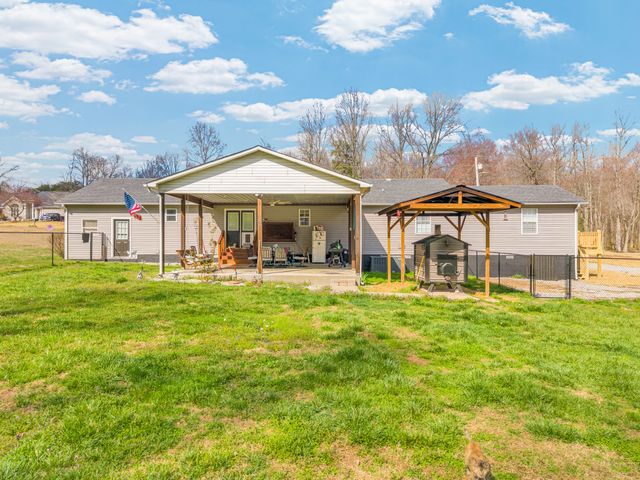 142 Park Rd, Livingston, TN 38570