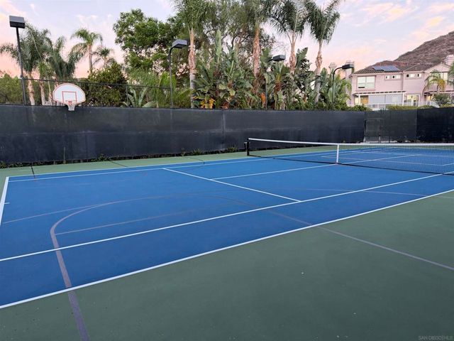 18577 caminito pasadero 422, San Diego, CA 92128