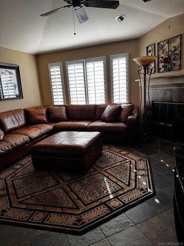 18577 caminito pasadero 422, San Diego, CA 92128