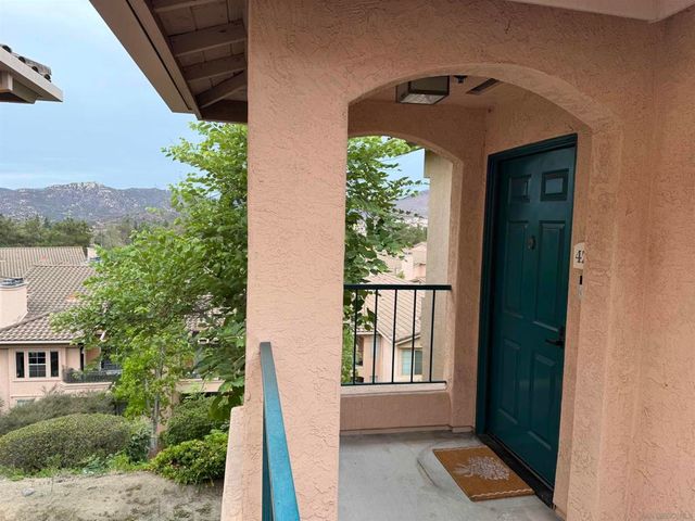 18577 caminito pasadero 422, San Diego, CA 92128
