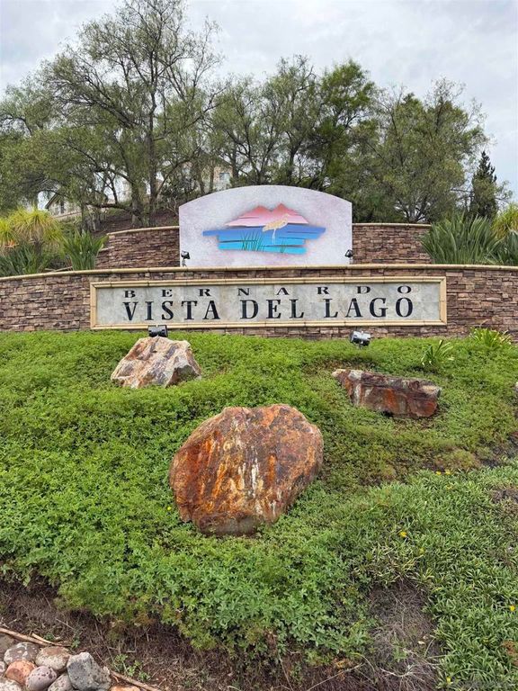 18577 caminito pasadero 422, San Diego, CA 92128